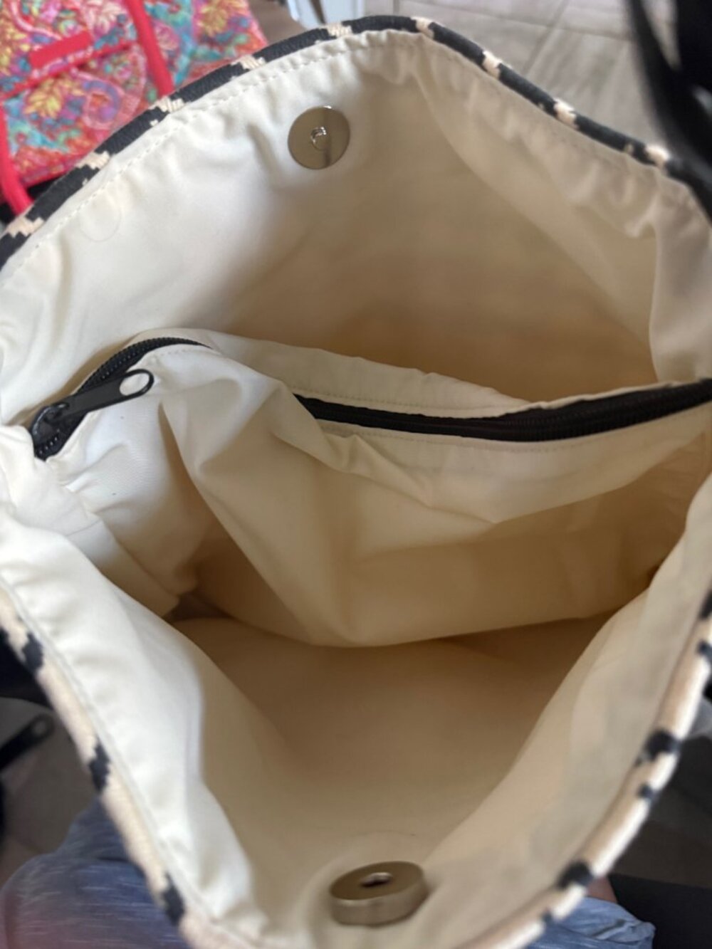 Madison Tote/Backpack - Picture 4 of 4